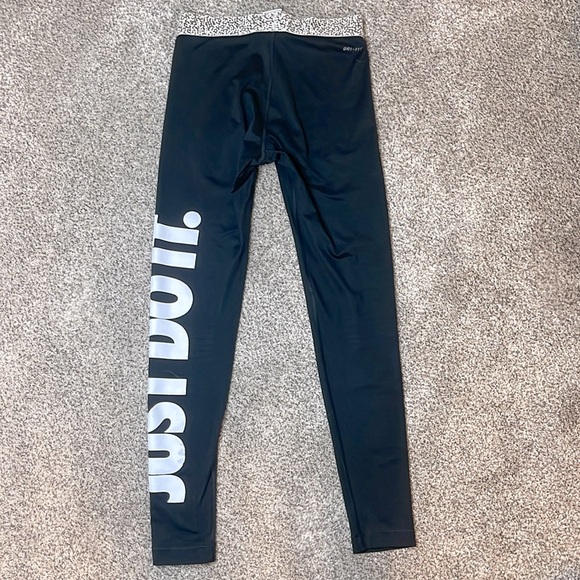 Leggings - Picture 2 of 5